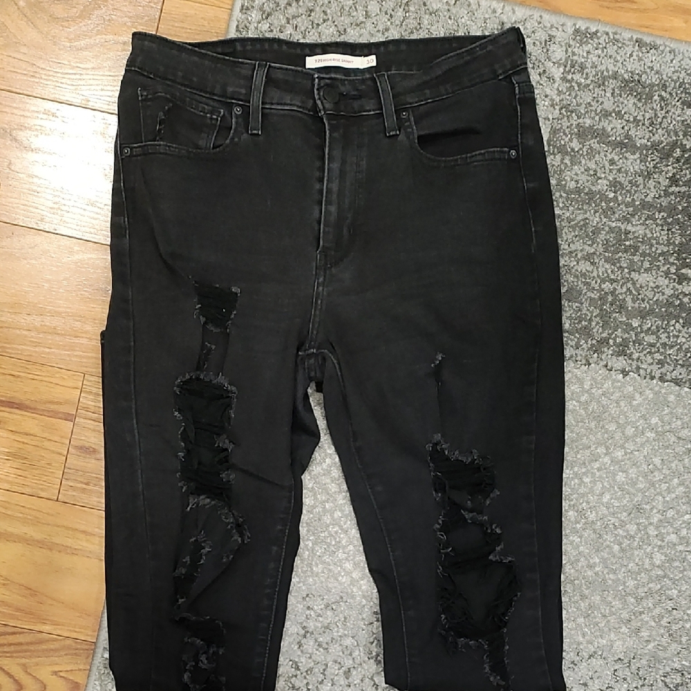 Edgy Black Distressed Skinny Jeans